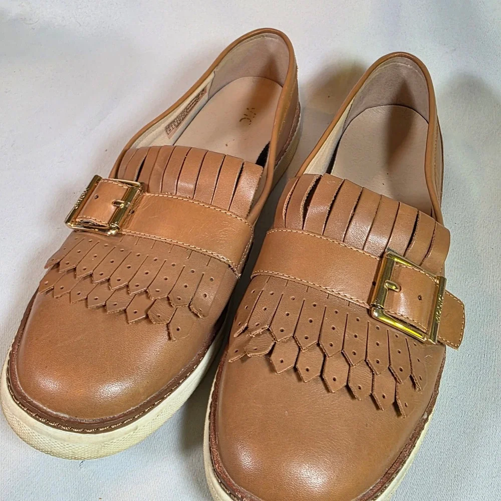 Vionic Cambridge Tan Leather Loafer Womens 9 Kiltie Fringe Buckle Comfort